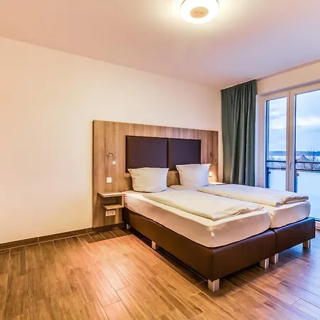 Lagovida Ankerplatz A Am Stoermthaler * Grosspoesna